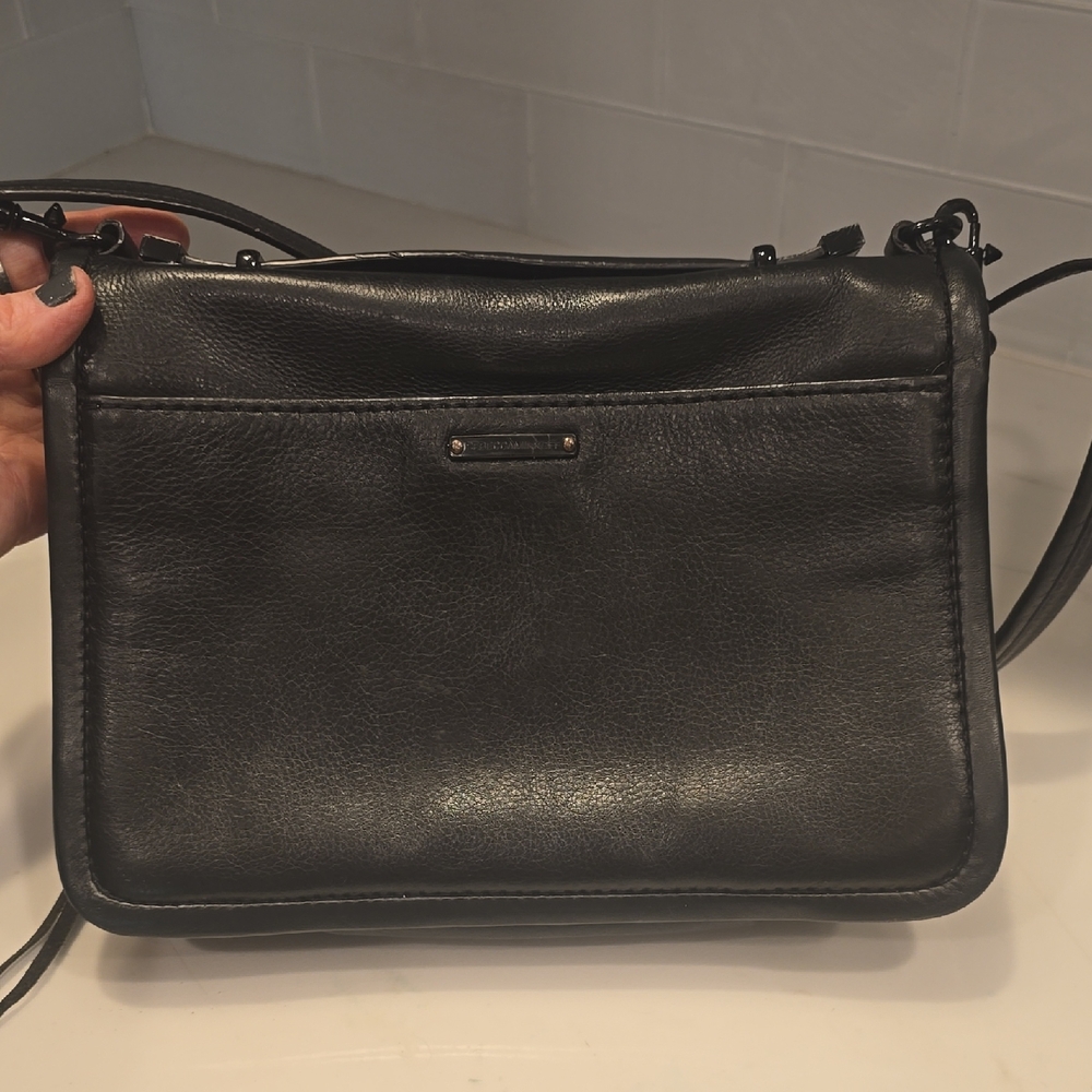 Rebecca Minkoff Elegant Black Leather Shoulder Bag